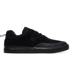 black dc skate shoes